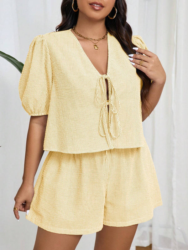 Conjunto Plus Size Listrado de Verão com Camisa e Shorts Beatriz