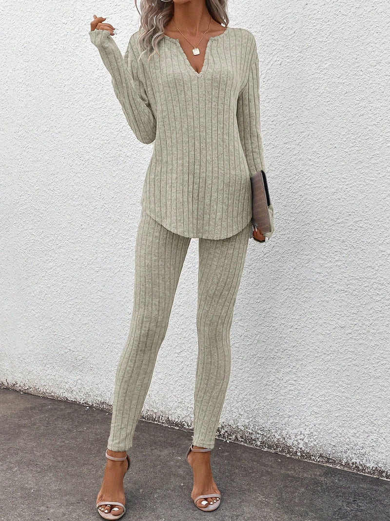 Conjunto Feminino canelado de calça e manga comprida  Beatriz