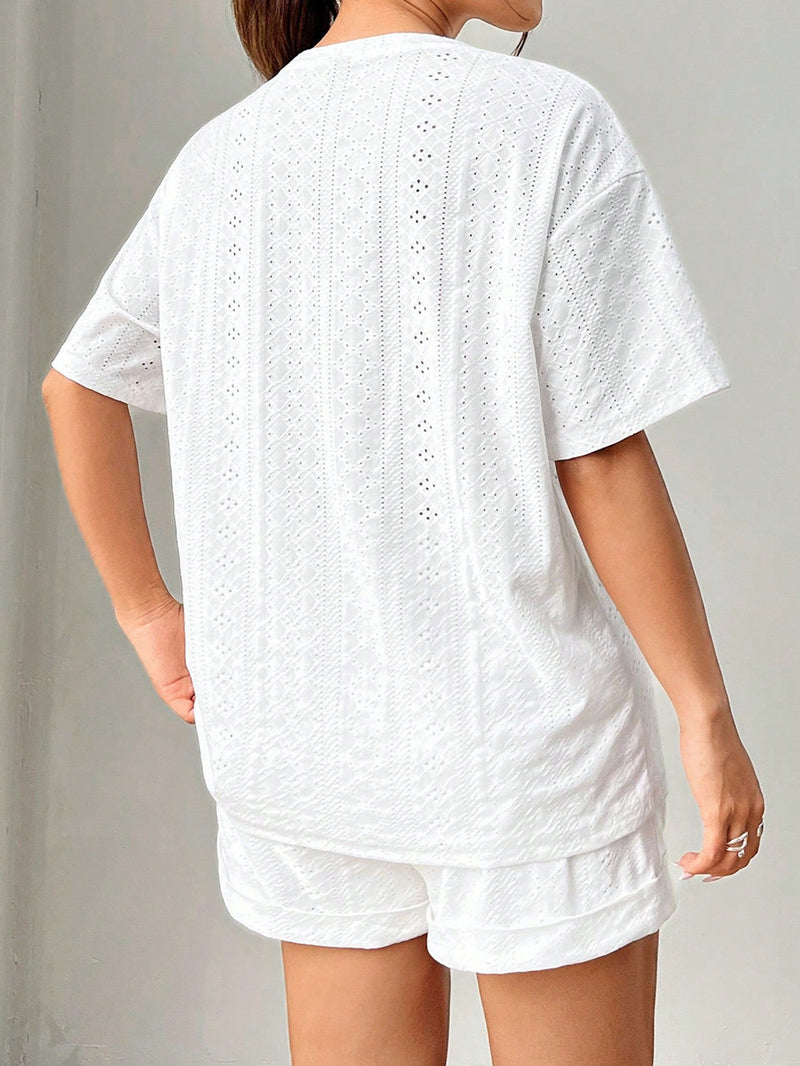 Conjunto feminino branco de blusa e short Alanis