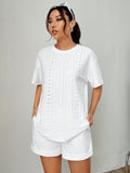 Conjunto feminino branco de blusa e short Alanis